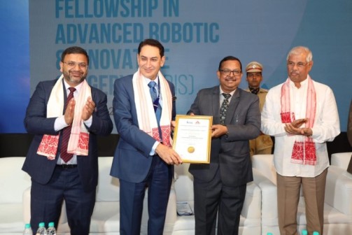 Dr. Subhash Khanna, as founding president, pioneered Goa's inaugural Robotic Surgery Fellowship and training program.