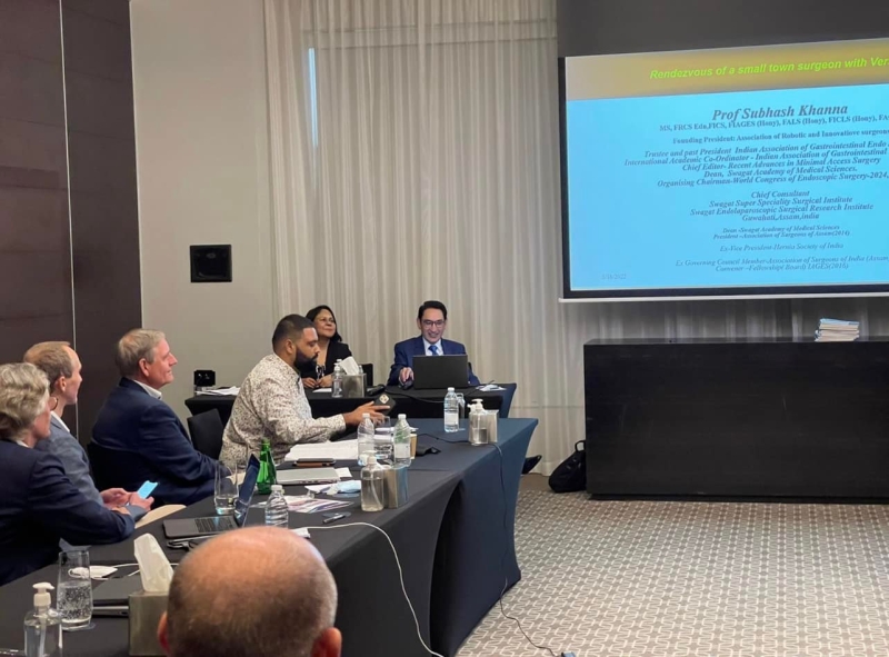 Talk  yesterday at Dubai to the whole Management team from CMR surgical of Cambridge ,the company that had innovated and marketed  the surgical Robot “Versius”