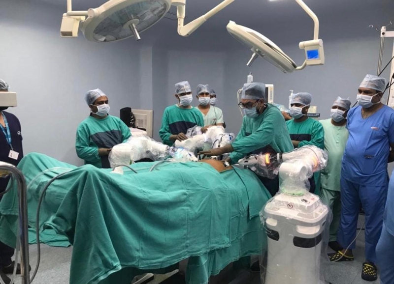 Prof. Dr. Subhash Khanna,CMD Swagat Hospitals, Maligaon Guwahati marks the beginning of Advanced Robotic Hernia Surgery in Uttar Pradesh by performing the first Advanced Robotic surgery in the state.